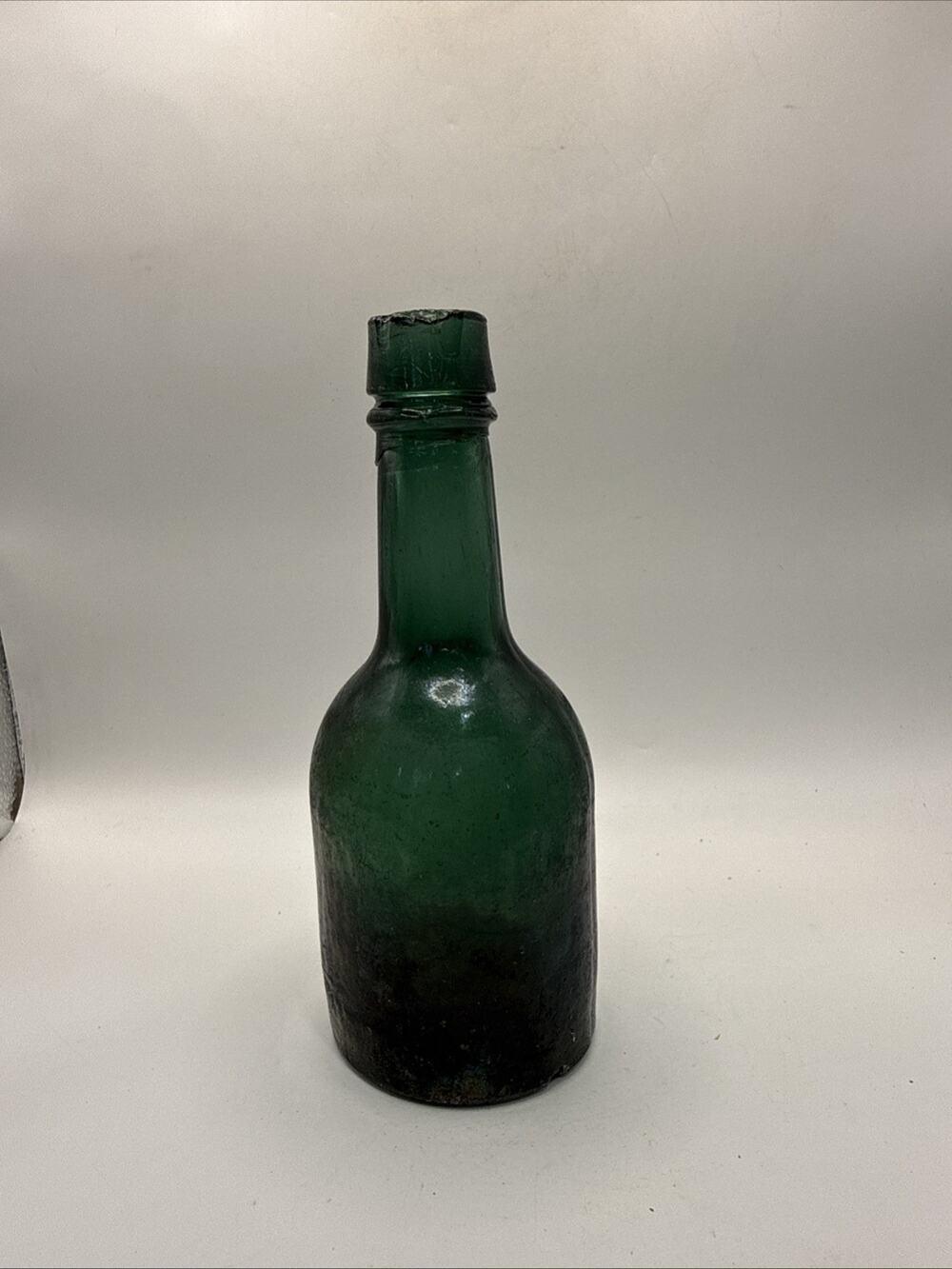1860-1885 Antique Emerald Green Soda Bottle